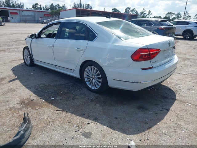 1VWBS7A35GC036910 Volkswagen Passat 1.8t Se