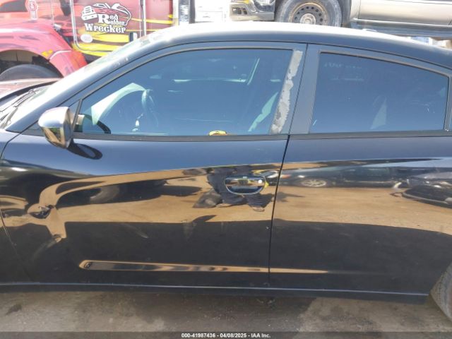 2C3CDXHGXEH148904 Dodge Charger Sxt