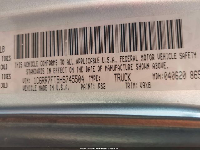2017 RAM 1500 1C6RR7FT5HS745504 Photo 8