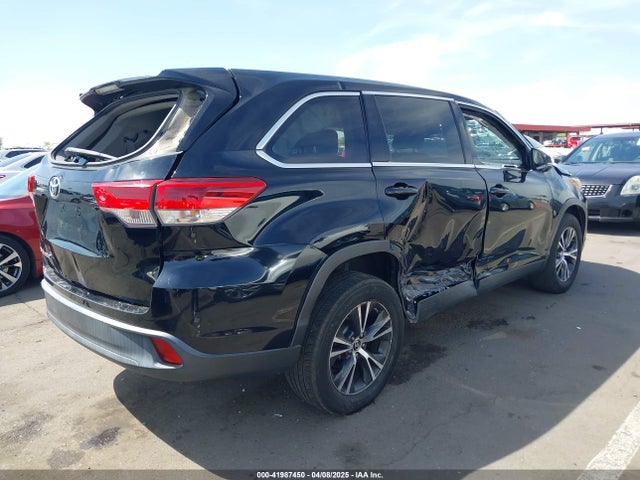 5TDZZRFH0KS305514 Toyota Highlander Le