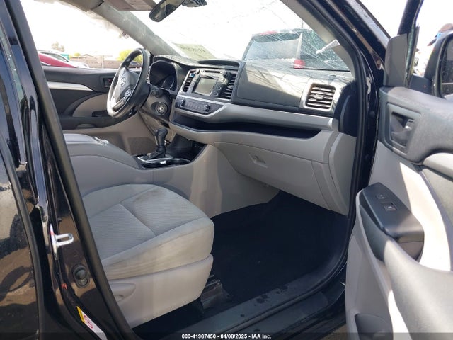 5TDZZRFH0KS305514 Toyota Highlander Le