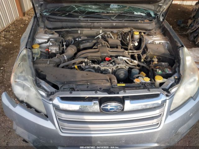4S4BRBAC5E3252735 Subaru Outback 2.5i