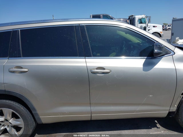 Toyota Highlander Limited V6 2015 5TDYKRFHXFS057083 Image 14