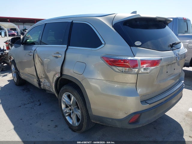 Toyota Highlander Limited V6 2015 5TDYKRFHXFS057083 Image 3