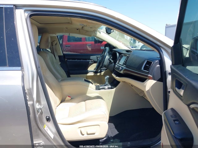 Toyota Highlander Limited V6 2015 5TDYKRFHXFS057083 Image 5