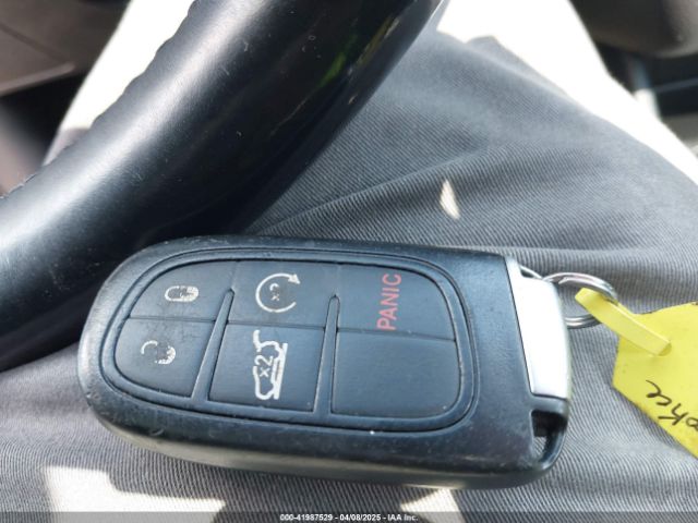 1C4PJMCS8EW257959 Jeep Cherokee Latitude