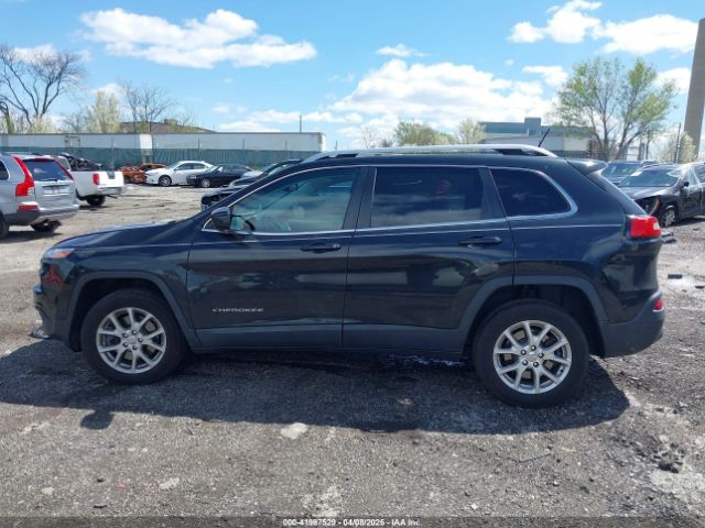 1C4PJMCS8EW257959 Jeep Cherokee Latitude