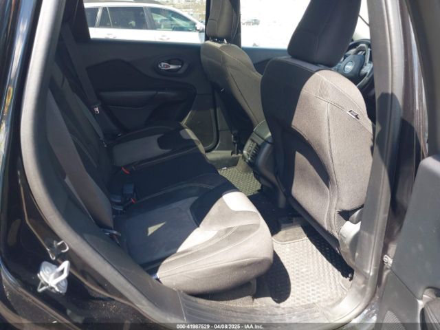 1C4PJMCS8EW257959 Jeep Cherokee Latitude