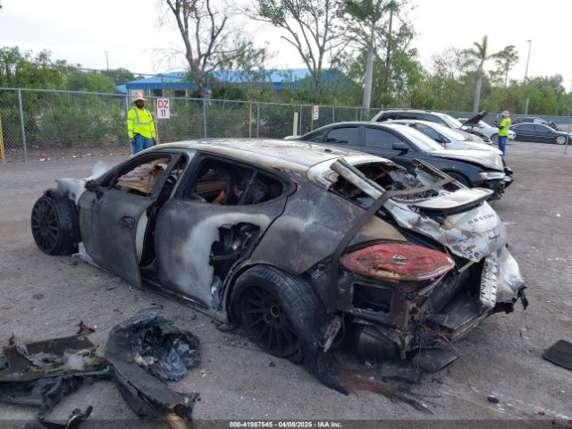 2016 PORSCHE PANAMERA WP0AA2A78GL006176 Photo 2