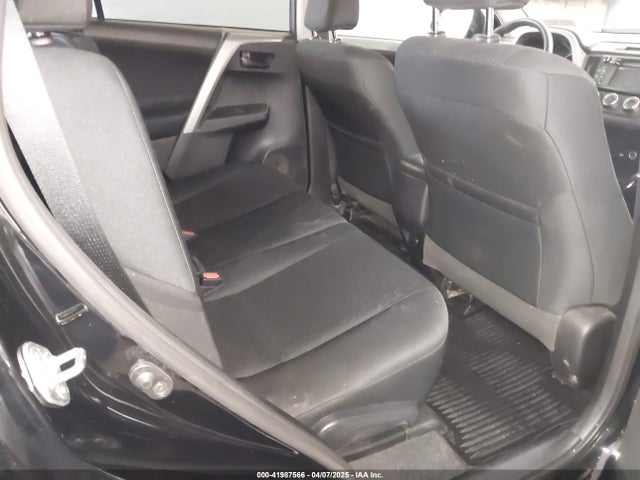 2T3BFREV6HW598229 Toyota RAV4 LE
