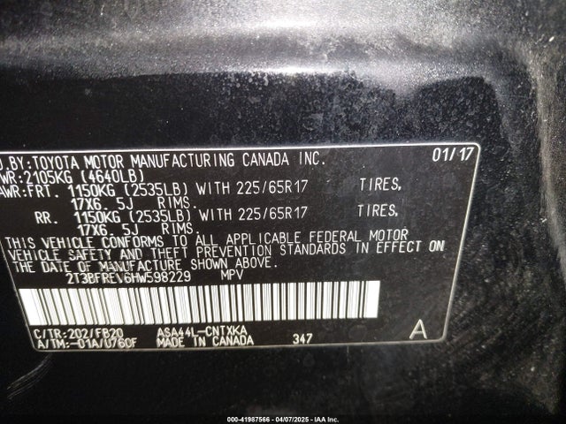 2T3BFREV6HW598229 Toyota RAV4 LE