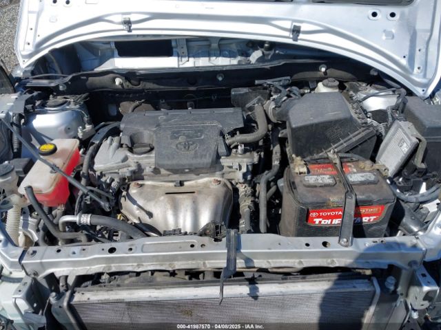 2T3BFREV0EW214117 Toyota RAV4 LE
