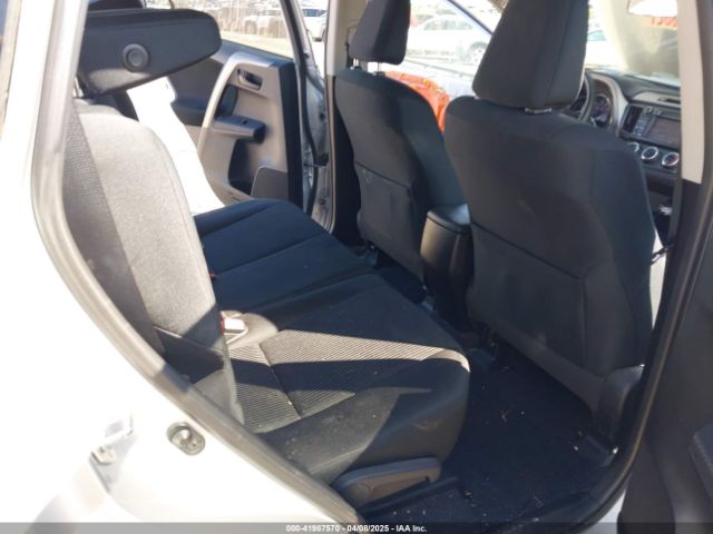 2T3BFREV0EW214117 Toyota RAV4 LE