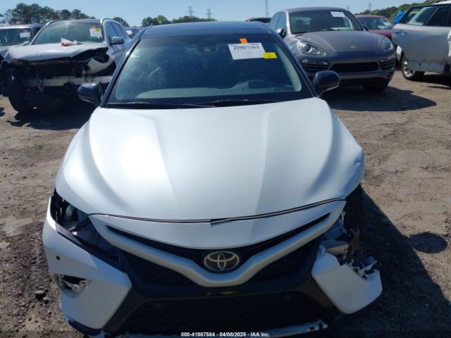 4T1B61HK2JU084041 Toyota CAMRY XSE