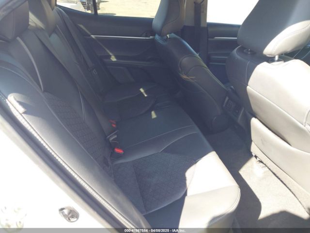4T1B61HK2JU084041 Toyota CAMRY XSE