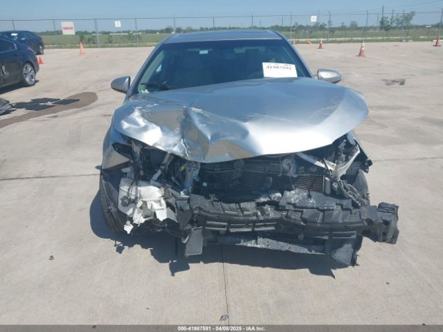 4T1BF1FK2FU997604 Toyota CAMRY SE
