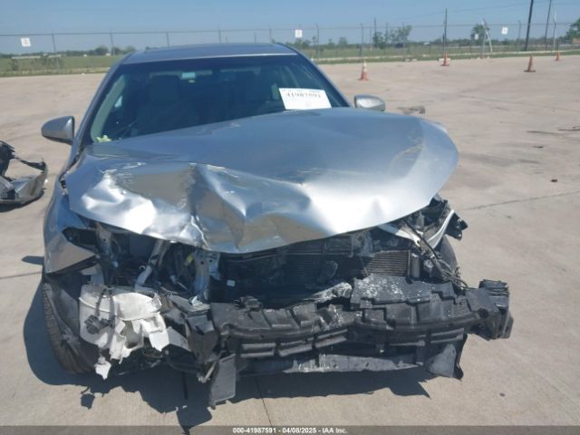 4T1BF1FK2FU997604 Toyota CAMRY SE