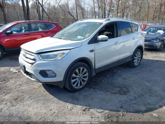 1FMCU9JD8HUC58242 Ford Escape Titanium
