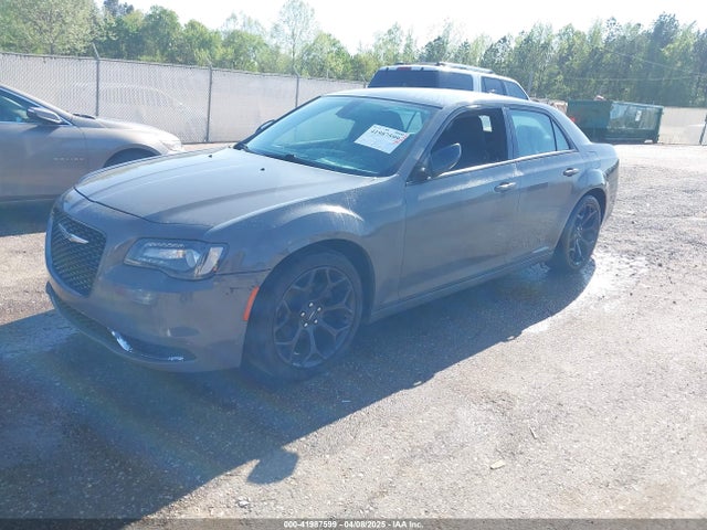 2C3CCAAG5KH580998 Chrysler 300 Touring