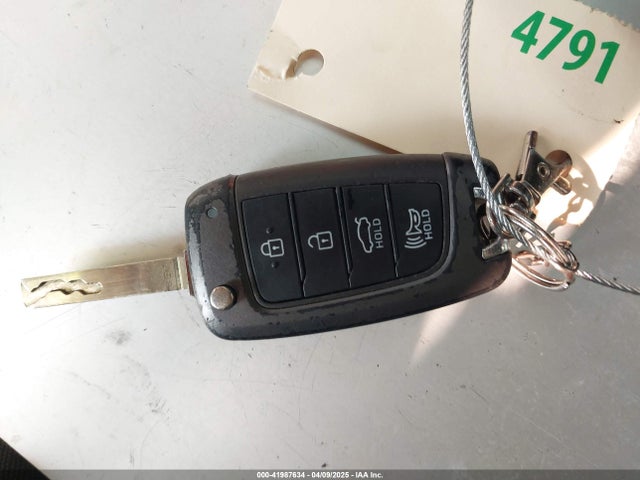 5NPLL4AG5MH014878 Hyundai ELANTRA SE