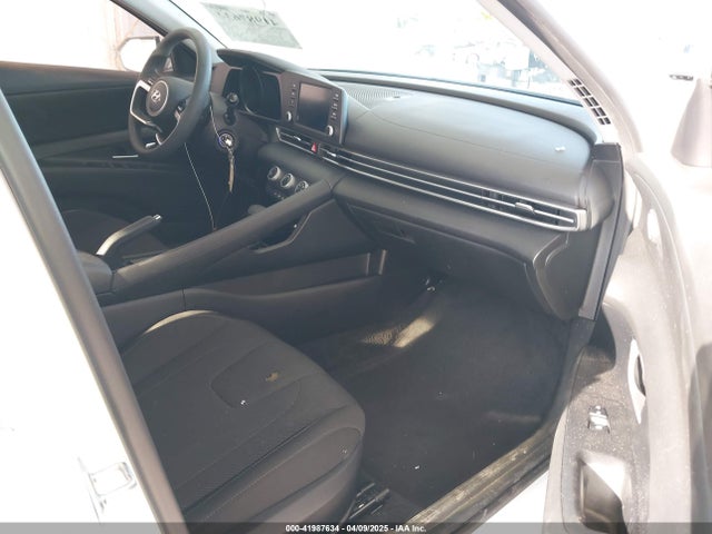 5NPLL4AG5MH014878 Hyundai ELANTRA SE