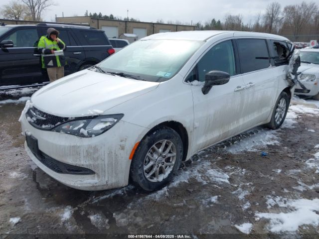 2024 CHRYSLER VOYAGER 2C4RC1CG9RR182104 Photo 1