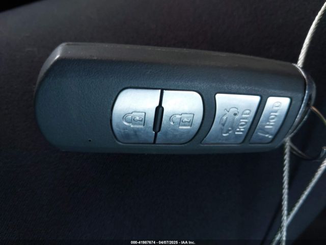 3MZBN1V38JM209128 Mazda Mazda3 Touring