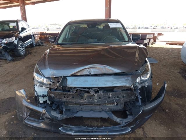 3MZBN1V38JM209128 Mazda Mazda3 Touring