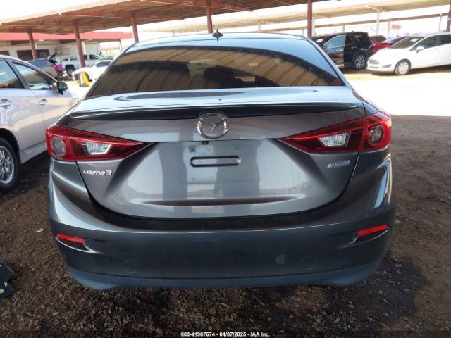 3MZBN1V38JM209128 Mazda Mazda3 Touring