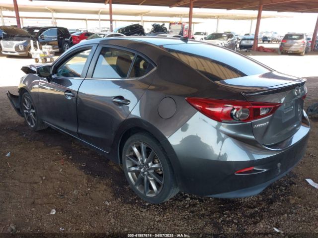 3MZBN1V38JM209128 Mazda Mazda3 Touring