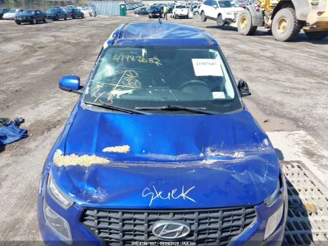 KMHRB8A3XMU102182 Hyundai Venue Se