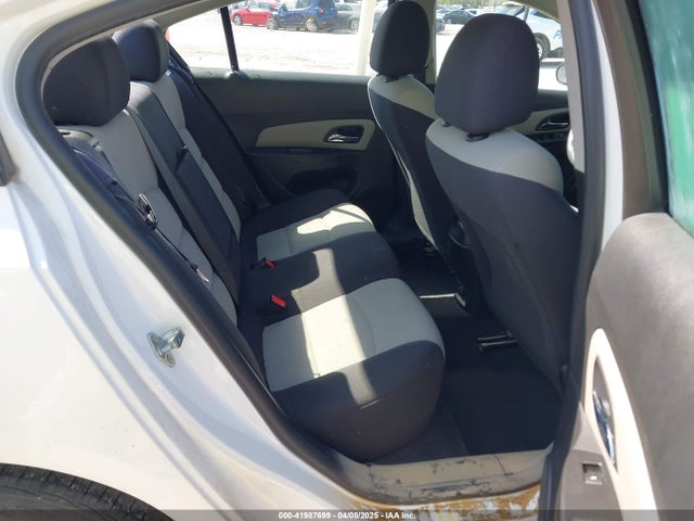 1G1PA5SH1E7374054 Chevrolet Cruze Ls Auto