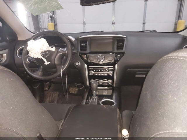 5N1DR2MM5KC622803 Nissan Pathfinder Sv