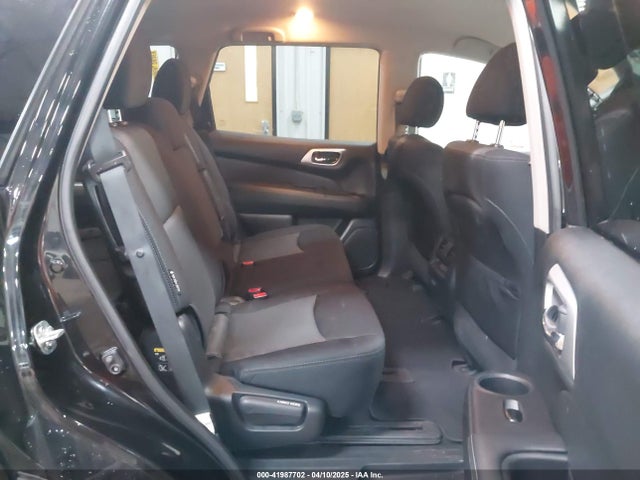 5N1DR2MM5KC622803 Nissan Pathfinder Sv