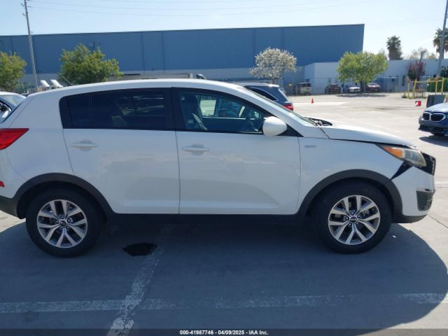 KNDPBCAC8G7803255 KIA Sportage Lx