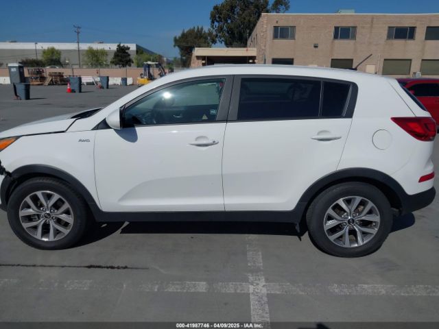 KNDPBCAC8G7803255 KIA Sportage Lx