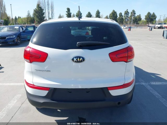 KNDPBCAC8G7803255 KIA Sportage Lx