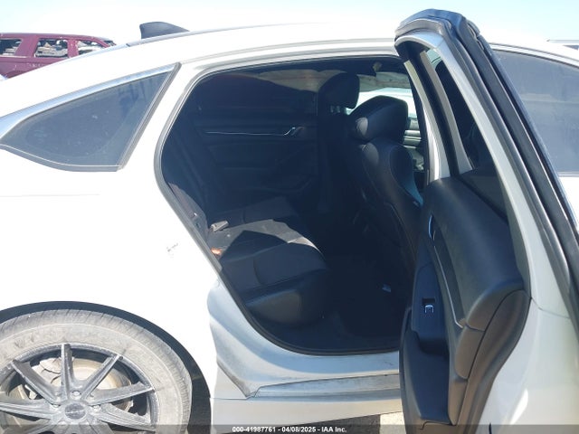 1HGCV1F33JA264459 Honda Accord Sport