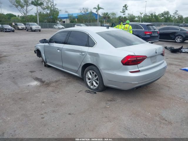 1VWAT7A30HC079030 Volkswagen Passat 1.8t S
