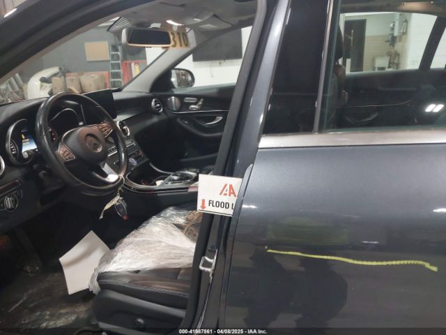 55SWF4KB8FU080199 Mercedes-Benz C 300 4matic/luxury 4matic/sport 4matic