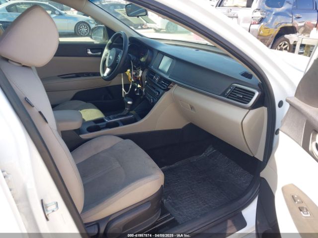 5XXGT4L30JG258392 KIA Optima Lx