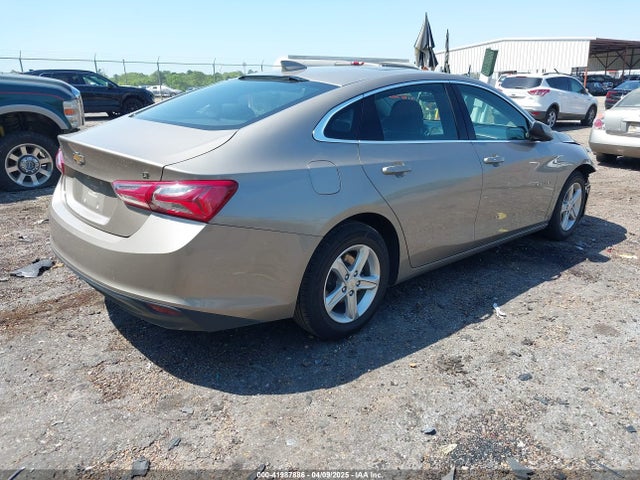 1G1ZD5ST3NF172519 Chevrolet Malibu Fwd Lt