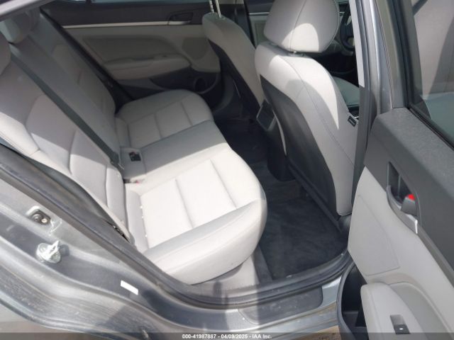 KMHD84LF9JU607893 Hyundai ELANTRA SEL