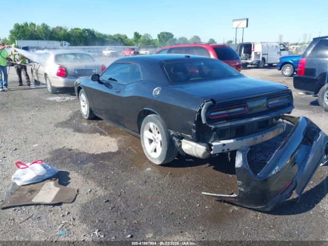 2C3CDZAG7FH764194 Dodge Challenger Sxt