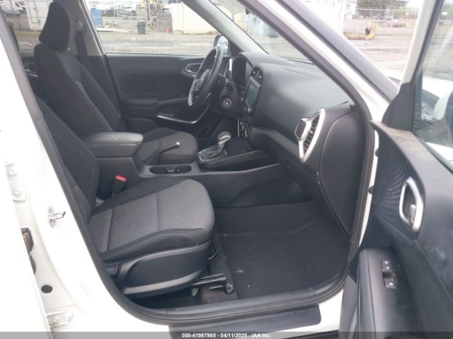 KNDJ23AU8M7796995 KIA SOUL S