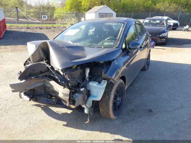 3FADP4BJ1FM128656 Ford FIESTA SE
