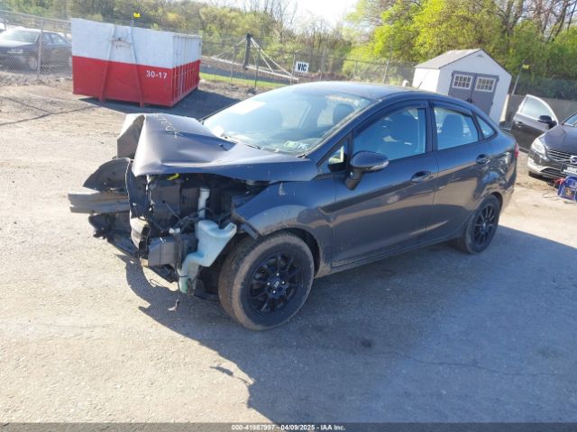 3FADP4BJ1FM128656 Ford FIESTA SE
