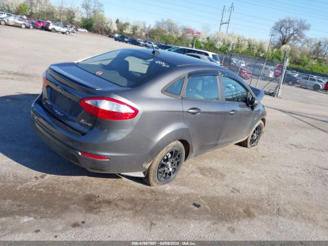 3FADP4BJ1FM128656 Ford FIESTA SE