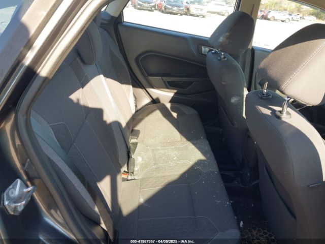 3FADP4BJ1FM128656 Ford FIESTA SE