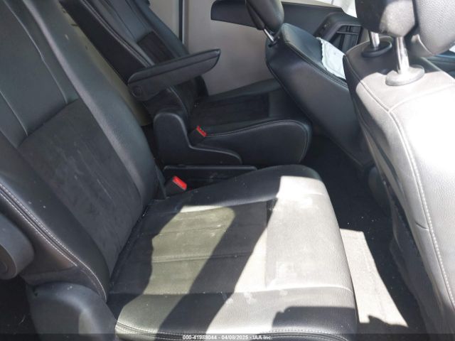 2C4RDGCG3KR661558 Dodge Grand Caravan Sxt